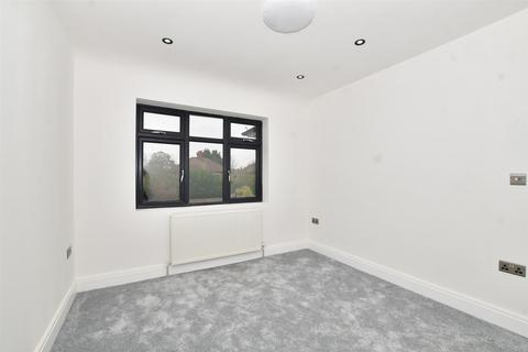 3a Dilston Road, Leatherhead, KT22 7NY