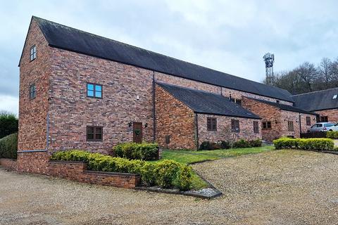 4 bedroom barn conversion to rent, Lodge Lane, Cannock, Staffordshire, WS11