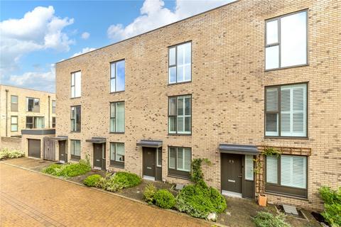 Clay Farm Drive, Trumpington, Cambridge, Cambridgeshire