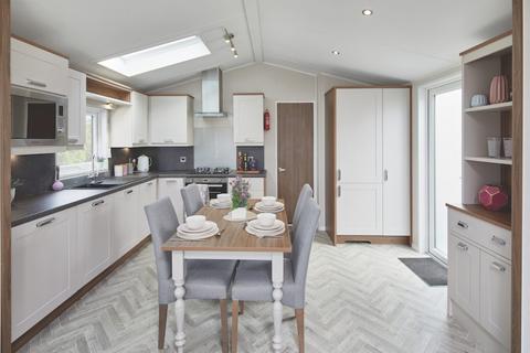 2 bedroom lodge for sale - Ullswater Heights Lodge Park