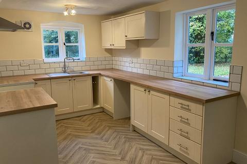 2 bedroom detached house to rent, Roeshill, Berwick, Shrewsbury, Shropshire