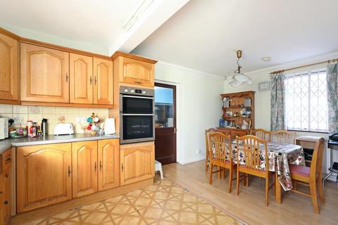 82 Stanhope Road, Greenford, UB6 9DY