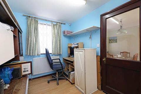 82 Stanhope Road, Greenford, UB6 9DY