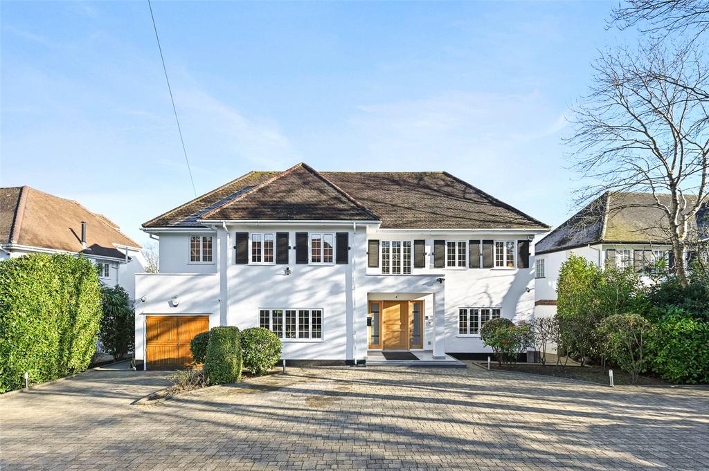 Russell Road, Moor Park, Northwood, HA6 4 bed detached house for sale