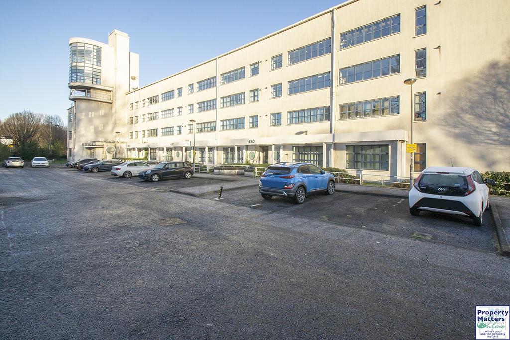 2 Bedroom Flat for Sale