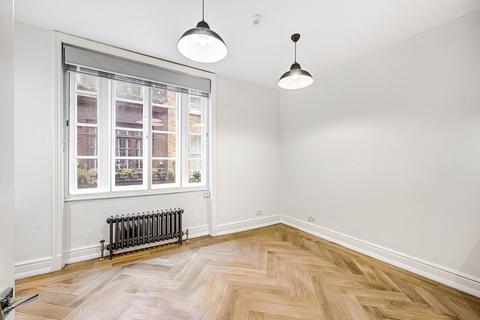 2 bedroom maisonette to rent, Fouberts Place, Soho, W1F