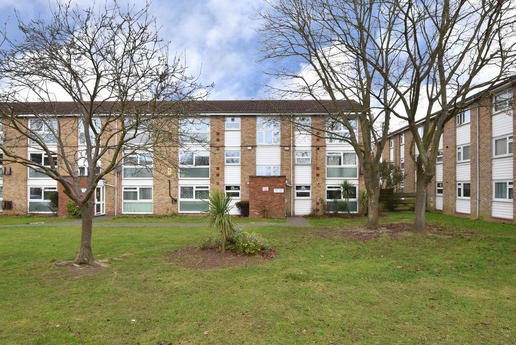 Hope Park Bromley BR1 2 bed apartment £300,000