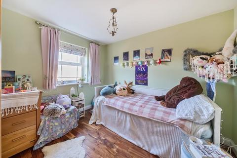 5 bedroom terraced house for sale, Deepcut,  Surrey,  GU16