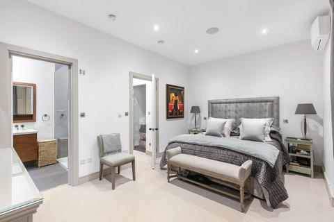 3 bedroom maisonette for sale, Campana Road, London, SW6