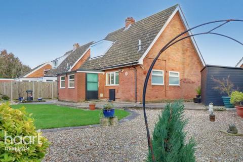 3 bedroom detached house for sale, Windmill Avenue, Dereham