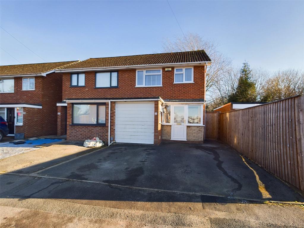 Beaumont Drive, Cheltenham... 3 bed semidetached house £290,000