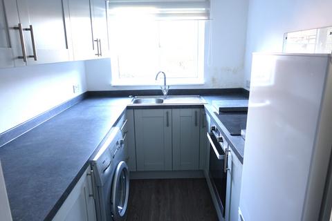 2 bedroom ground floor flat for sale, High Street, Selsey