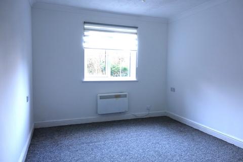 2 bedroom ground floor flat for sale, High Street, Selsey
