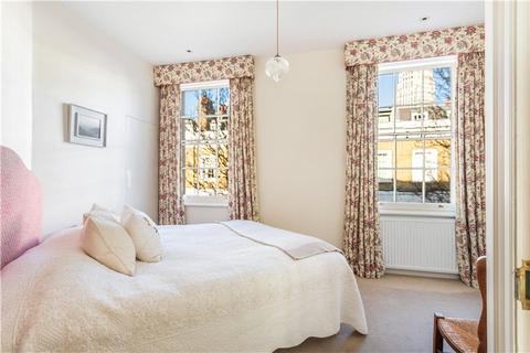 3 bedroom end of terrace house for sale, Gladstone Street, Southwark, London, SE1