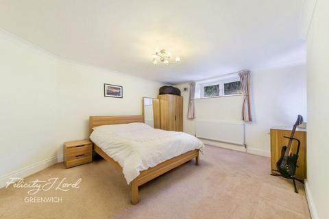 2 bedroom flat for sale, Catherine Grove, London, SE10 8BG