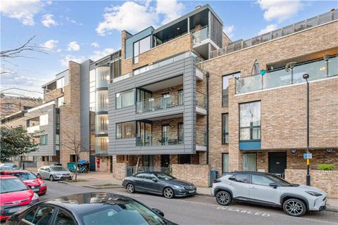 2 bedroom apartment for sale, Roffo Court, Boundary Lane, London, SE17