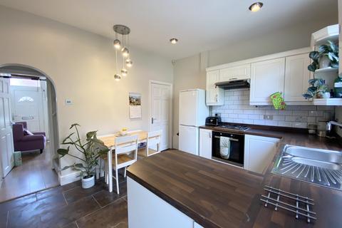 2 bedroom terraced house to rent, Belmont Street, Heaton Norris, Stockport, SK4