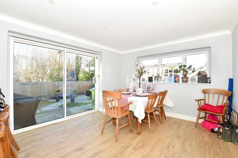 4 bedroom semi-detached house for sale, Broome Close, Horsham, West Sussex