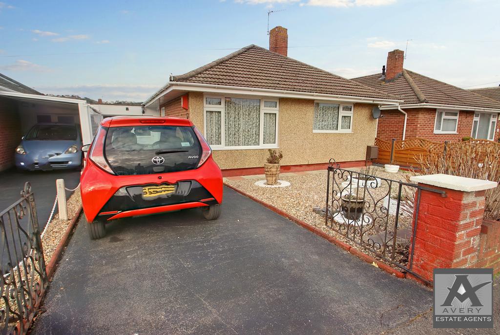 2 Bedroom Detached Bungalow for Sale