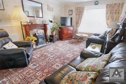 4 Warwick Close, Weston-super-mare, BS22 8NR