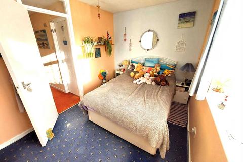 134 Alburgh Close, Bedford, MK42 0HF