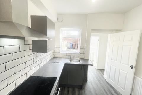 2 bedroom terraced house to rent, Frederick Street, Wombwell, BARNSLEY