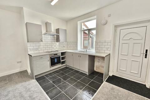 2 bedroom terraced house to rent, Albert Street, Clayton Le Moors, Accrington