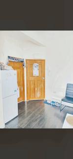 Studio to rent, Chichele Road, London NW2