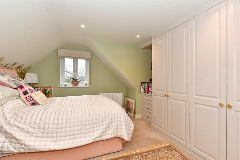 4 bedroom detached bungalow for sale, Greentrees Avenue, Tonbridge TN10