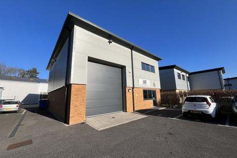 Industrial unit to rent, Unit 6 GP Centre, Yeoman Road, Ringwood, BH24 3FF