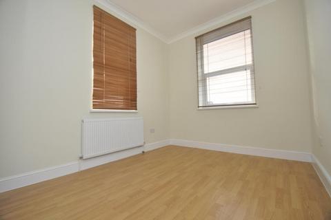 2 bedroom flat to rent, Wightman Road, London, N4