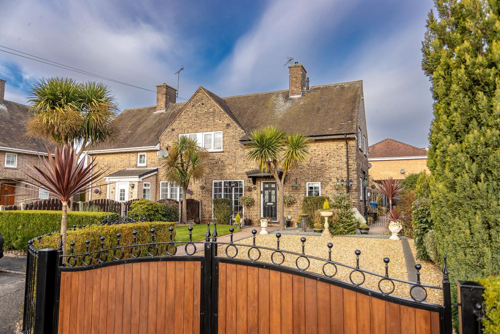 Raymoth Lane, Worksop, S81 3 bed semidetached house for sale £260,000