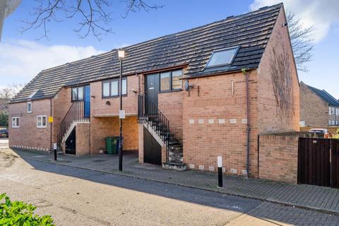 50 Capstan Way, London, SE16 5HH