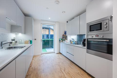3 bedroom flat to rent, ANGEL LANE, SE17