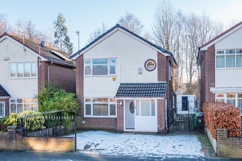 3 bedroom detached house for sale - The Fairway, Manchester, M40