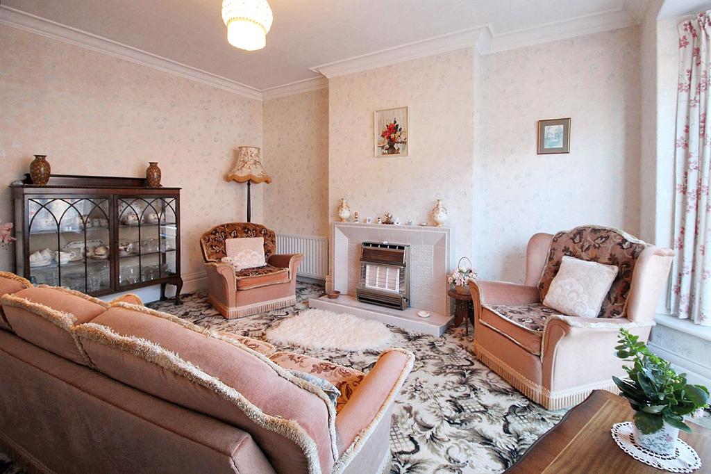 Wolveleigh Terrace, South Gosforth... 3 bed terraced house £320,000