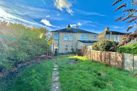 26 Boreham Road, Bournemouth, BH6 5BW