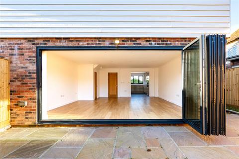3 bedroom semi-detached house for sale - Greenhurst Lane, Oxted, Surrey, RH8