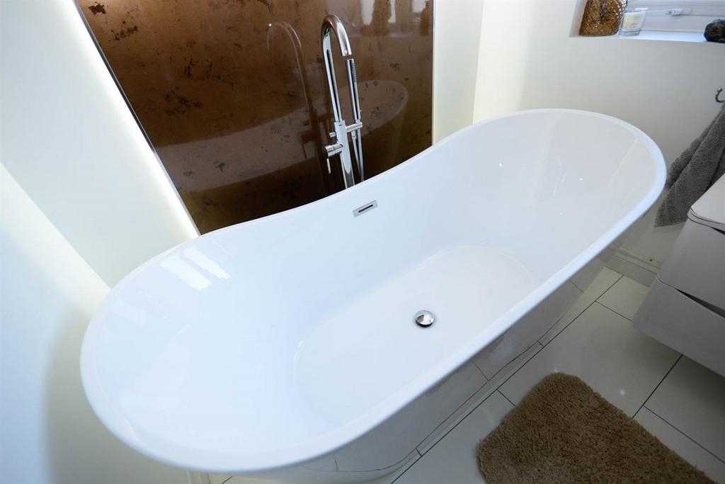 Feature Bath