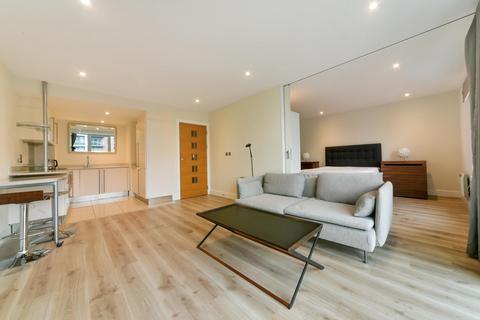 1 bedroom apartment to rent, Howard Building, Chelsea Bridge, Battersea, SW11