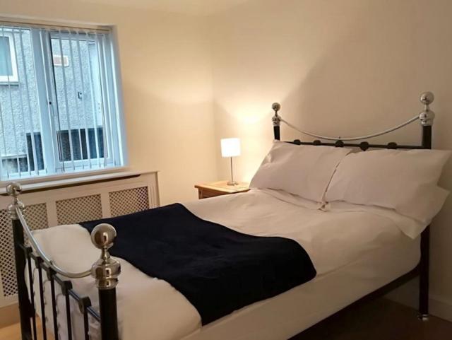 Uplands - 2 bedroom flat to rent