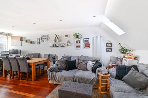 1 bedroom maisonette to rent, Vulcan Way, Islington, London, N7
