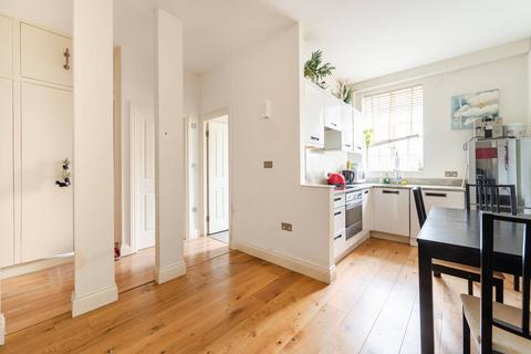 1 bedroom flat for sale, Porchester Gardens, Queensway, London, W2