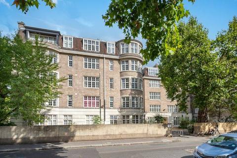 1 bedroom flat for sale, Porchester Gardens, Queensway, London, W2