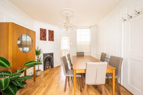 3 bedroom house to rent, St Annes Court, Soho, London, W1F