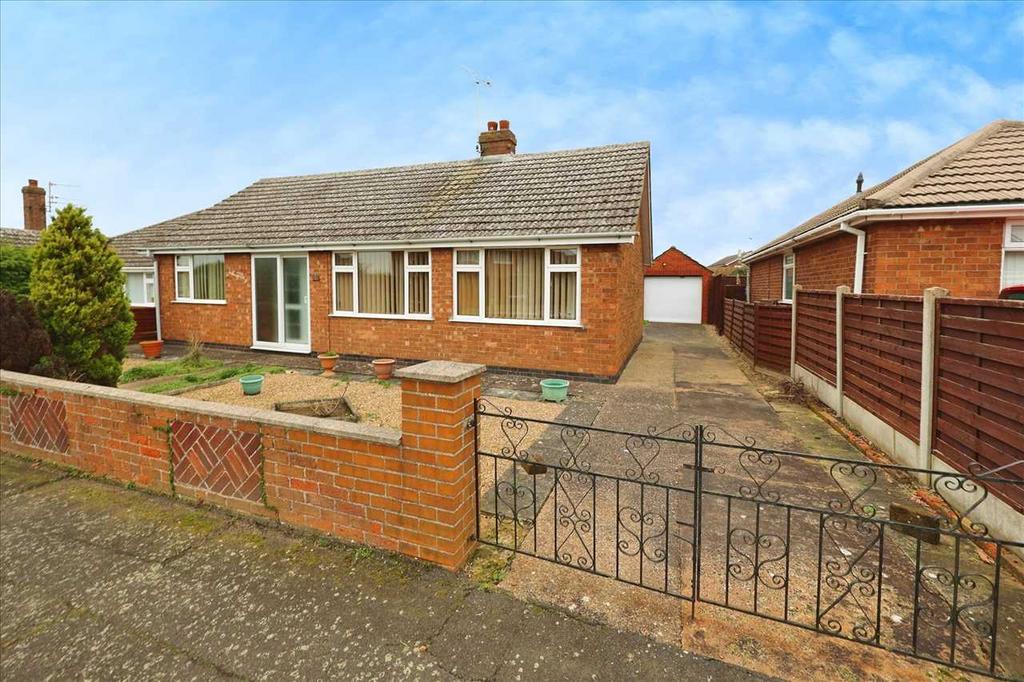 Rowan Road, Waddington, Lincoln 2 bed bungalow for sale £210,000