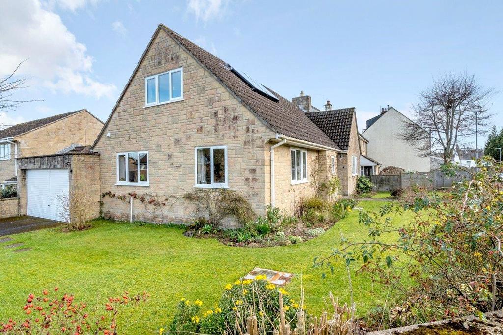 Chard, Somerset TA20 3 bed detached house for sale £430,000