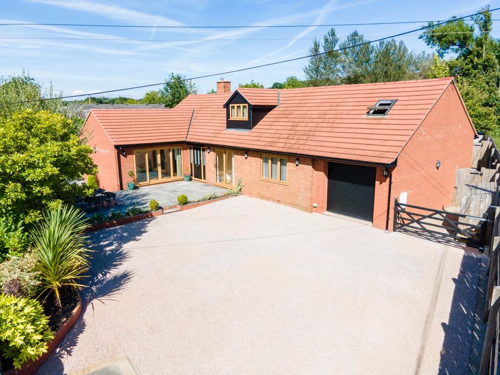 Chard Common, Chard TA20 4 bed detached house for sale £590,000