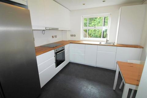 2 bedroom flat for sale, Oak House, Allerton Park, Chapel Allerton