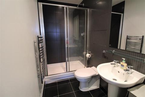 2 bedroom flat for sale, Echo Central, Leeds